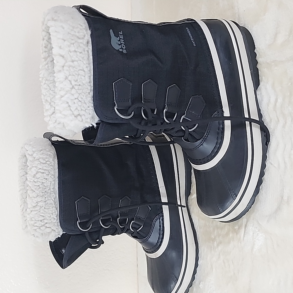 Sorel Black & White Furry Winter Carnival Waterproof Boots - Picture 6 of 9